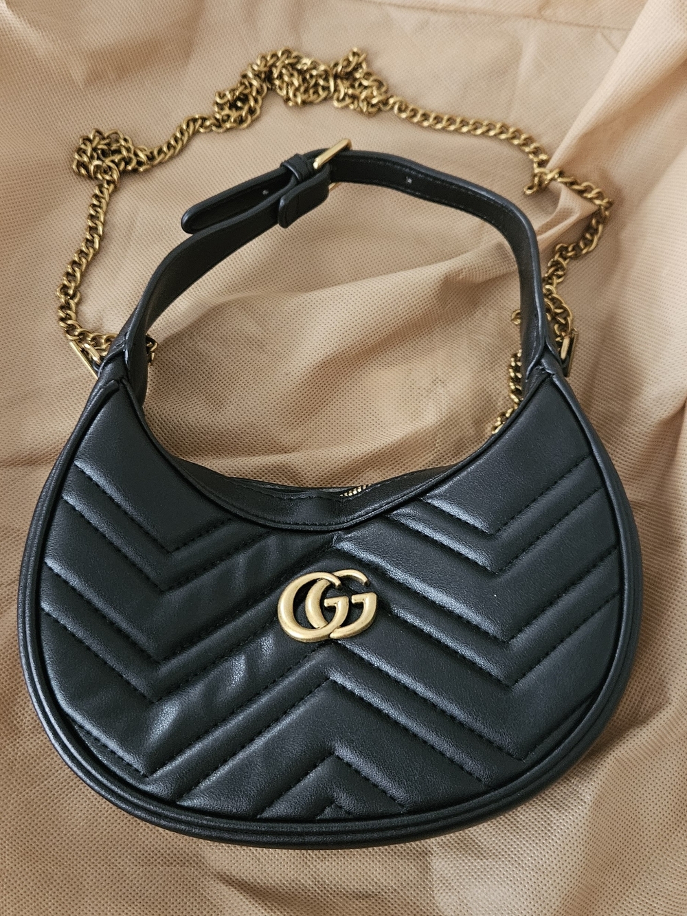 GG Black Chevron Leather Shoulder Bag with Gold GG